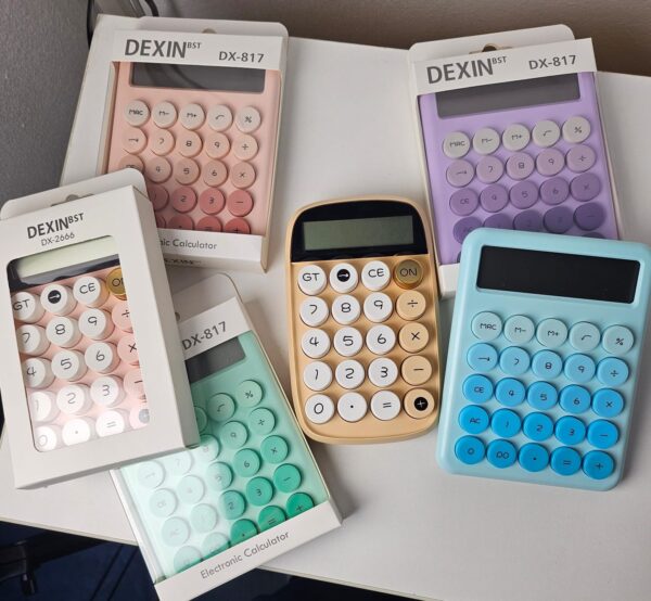 CALCULADORA (COLOR SE ELIGE EN LLAMADA