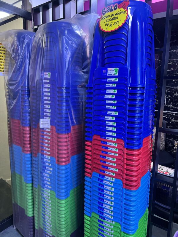 BANCO DE PLASTICO (COLORES - Imagen 2