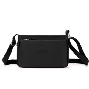 MORRAL CHIC