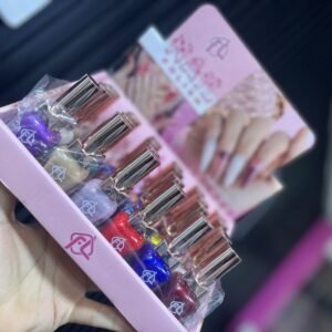 ESMALTE DE UÑAS (EL COLOR SE ELIGE EN LLAMADA )